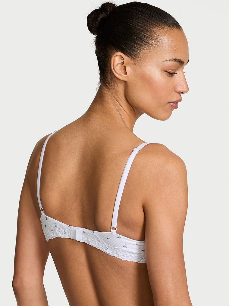 Push-up bavlněná podprsenka Perfect Shape Shadow Stripe. Produkt je květinové barvy a pochází z kolekce triček.