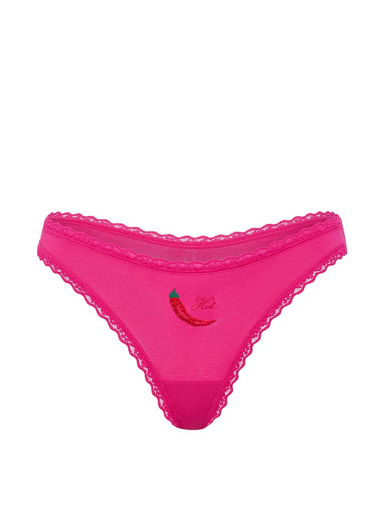 Bavlněné tanga s krajkou na okrajích Lace-Waist. Produkt je růžové barvy a pochází z kolekce Lace Trim.