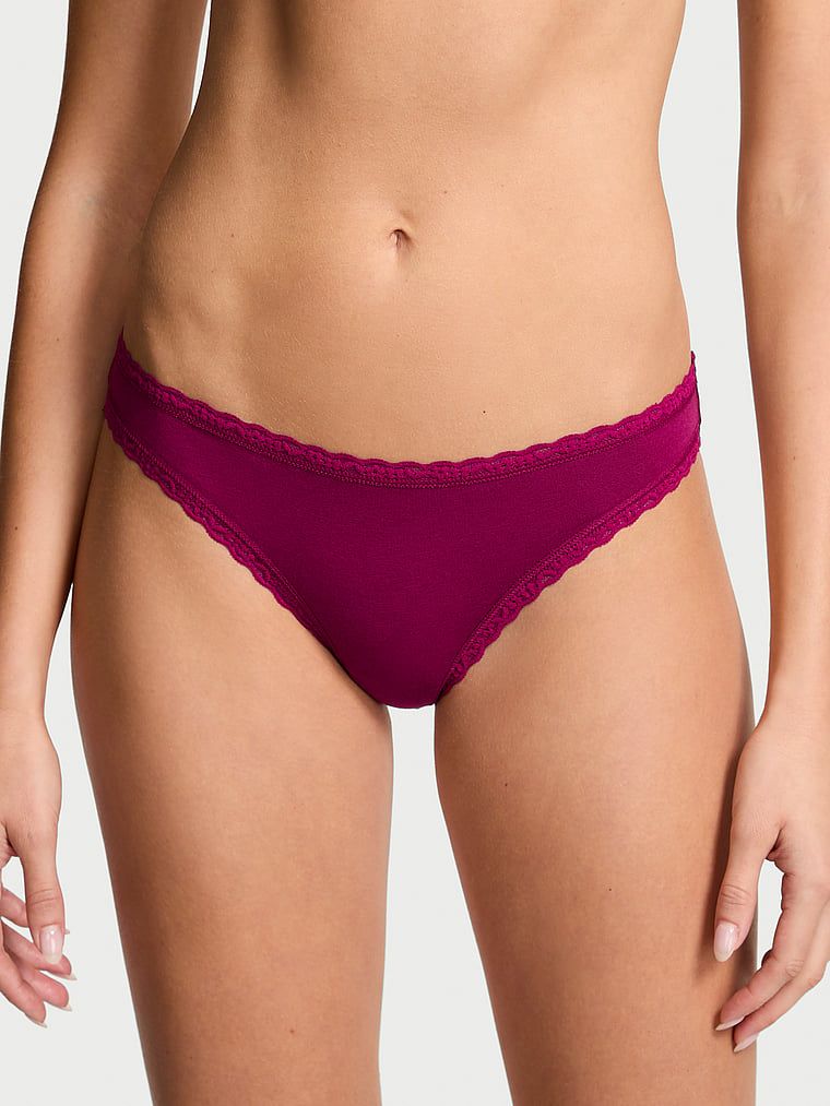 Bavlněné kalhotky s krajkou v bikinách s krajkovým lemem. Produkt je růžový a pochází z kolekce Lacie.