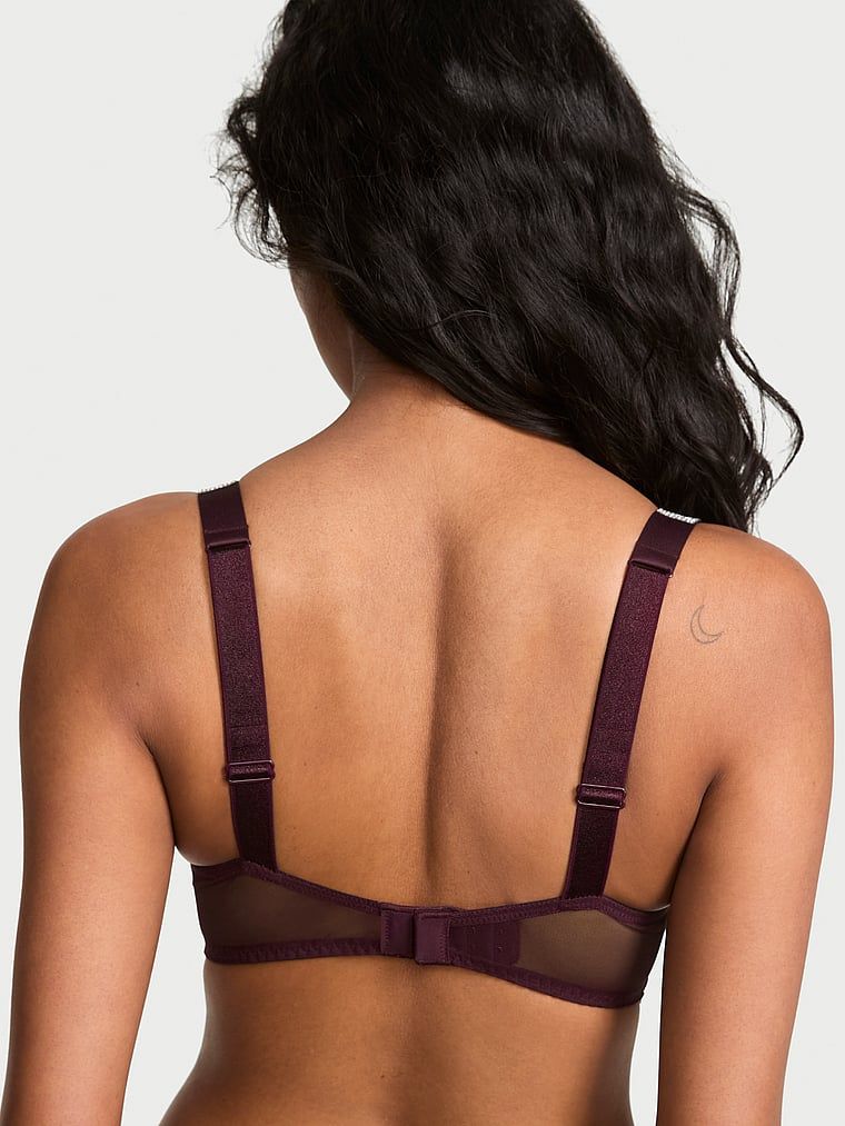 Push-up krajková zvětšovací podprsenka pro 2 velikosti Bombshell Shine Strap. Produkt je fialové barvy a pochází z kolekce Very Sexy.