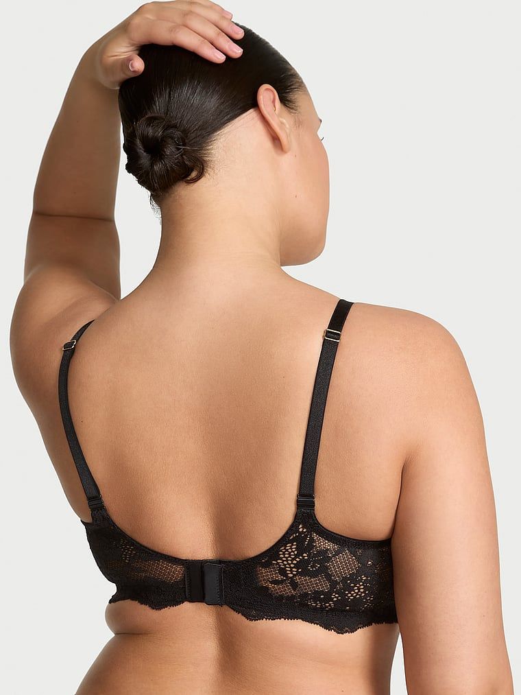 Push-up podprsenka Smooth a Lace. Produkt je černý a pochází z kolekce Dream Angels.