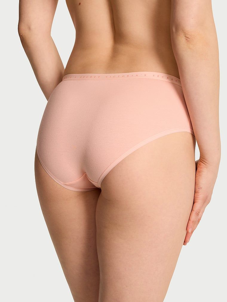 Bavlněné kalhotky hiphugger. Produkt je růžové barvy a pochází z kolekce Victoria's Secret.