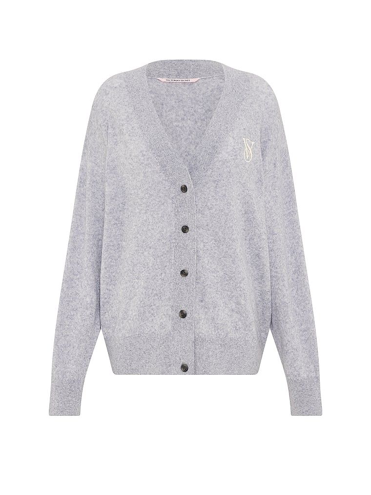 Luxe Knit svetr na knoflíky. Produkt je šedé barvy a pochází z kolekce Victoria's Secret.