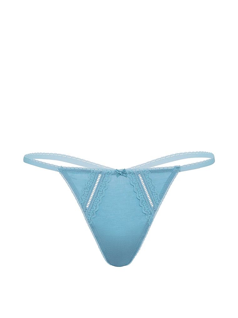 Bavlněné tanga s vložkami na krajku. Produkt je modré barvy a pochází z kolekce Victoria's Secret.