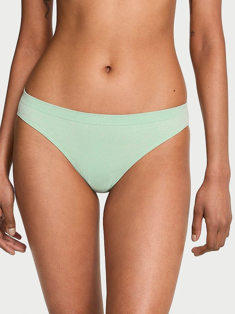 Lesklé třpytivé bikinové kalhotky. Produkt je zelené barvy a pochází z kolekce Seamless.