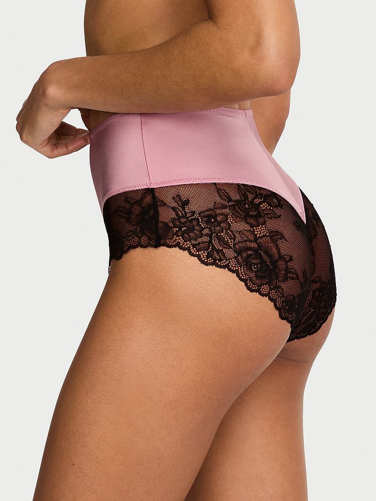 Kalhotky s vysokým pasem a krajkou Smooth Lace-Lem. Produkt je růžové barvy a pochází z kolekce Very Sexy.