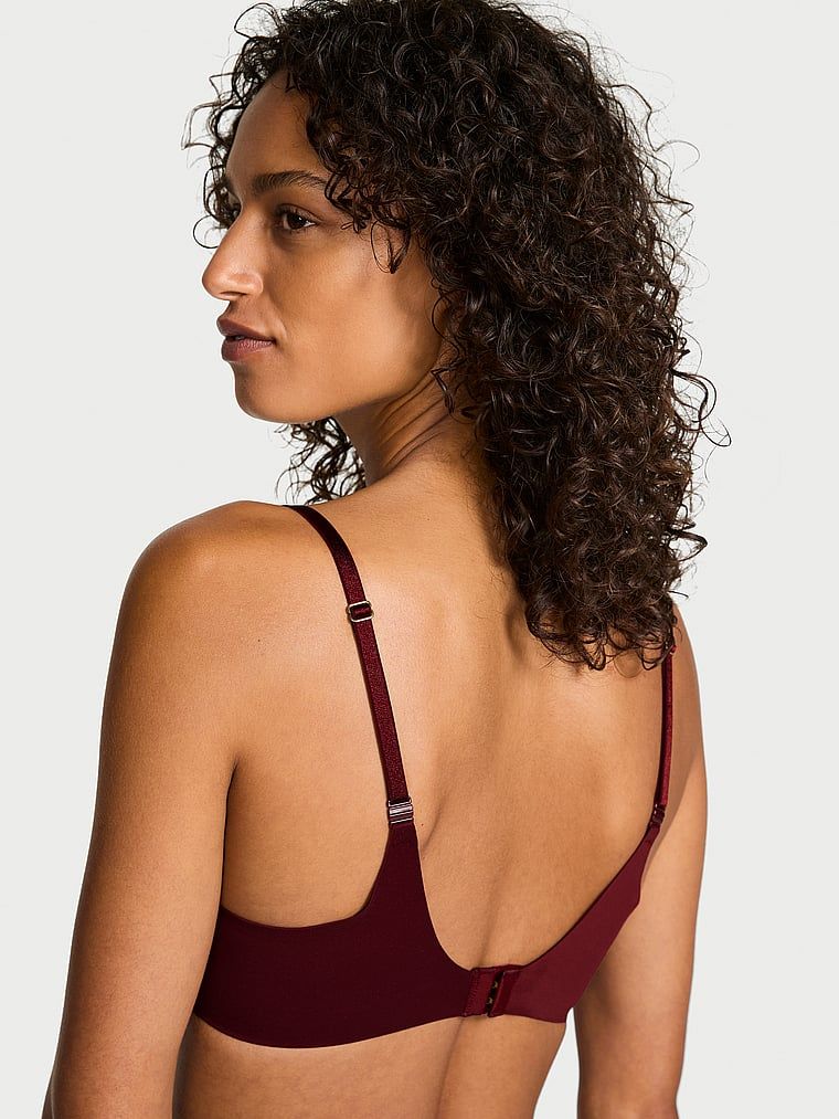 Mírně vyztužená hladká Demi podprsenka. Produkt má červenou barvu a pochází z kolekce Love Cloud.