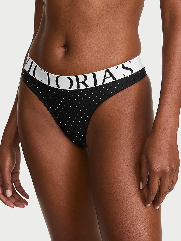 Tanga s logem Cool. Produkt má vzorovanou barvu a pochází z kolekce Cotton.