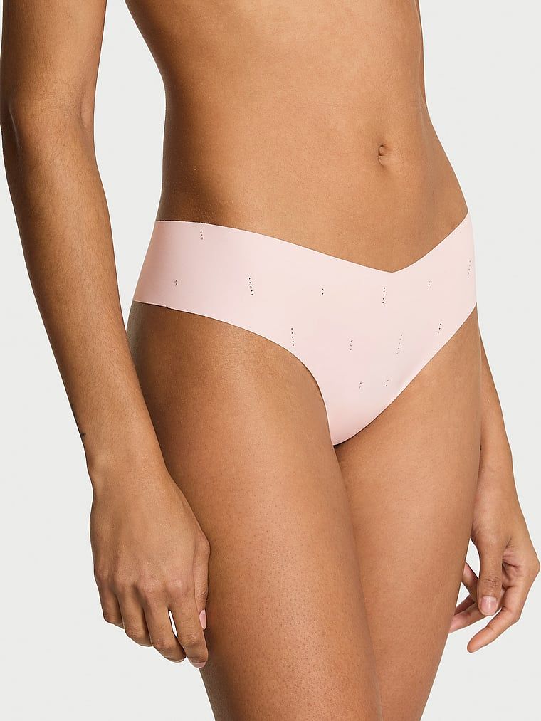 Bezešvá tanga No-Show Sparkle. Produkt má růžovou barvu a pochází z kolekce No-Show.