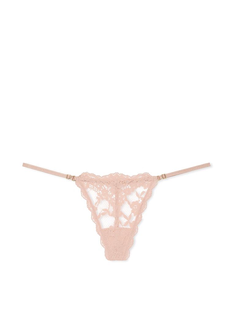 Krajková tanga s nastavitelnými řemínky Lace V-String. Produkt je béžový a pochází z kolekce Dream Angels.
