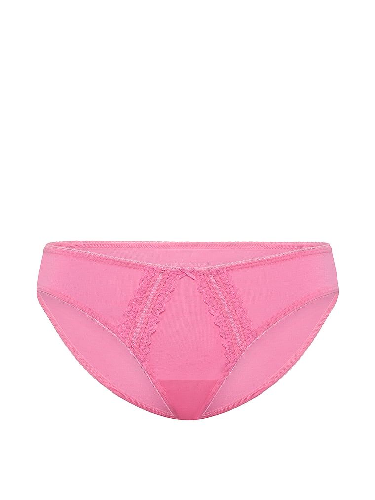 Bavlněné kalhotky s krajkou bikin. Produkt je růžové barvy a pochází z kolekce Victoria's Secret.