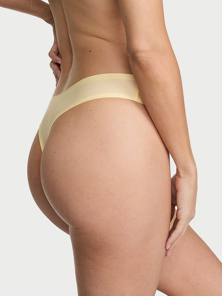 Flex mikrovláknové tanga. Produkt je žluté barvy a pochází z kolekce Body by Victoria.