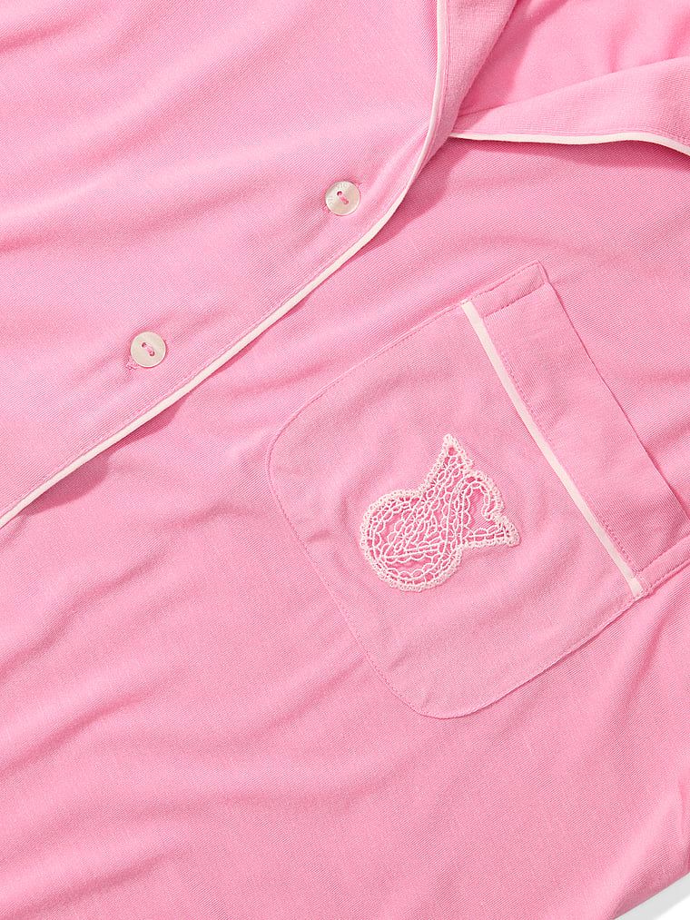 Dlouhé pyžamo ze SoSoft modalu. Produkt je růžové barvy a pochází z kolekce Victoria's Secret.