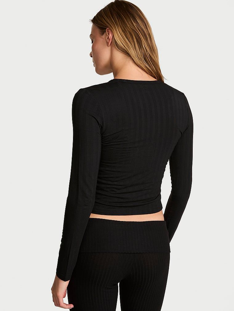 Modální svetr zapínán knoflíky SoSoft Ultra-Fine. Produkt je černý a pochází z kolekce Victoria's Secret.