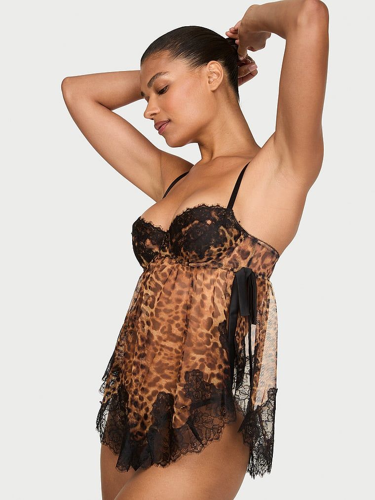 Very Sexy Průsvitná souprava nepodšité košilky s krajkovým lemováním a kalhotek Wicked