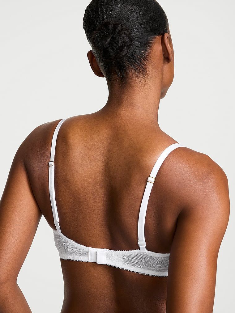 Push-up zvětšující podprsenka 2 velikosti Bombshell Rose Lace. Produkt je bílé barvy a pochází z kolekce Very Sexy.