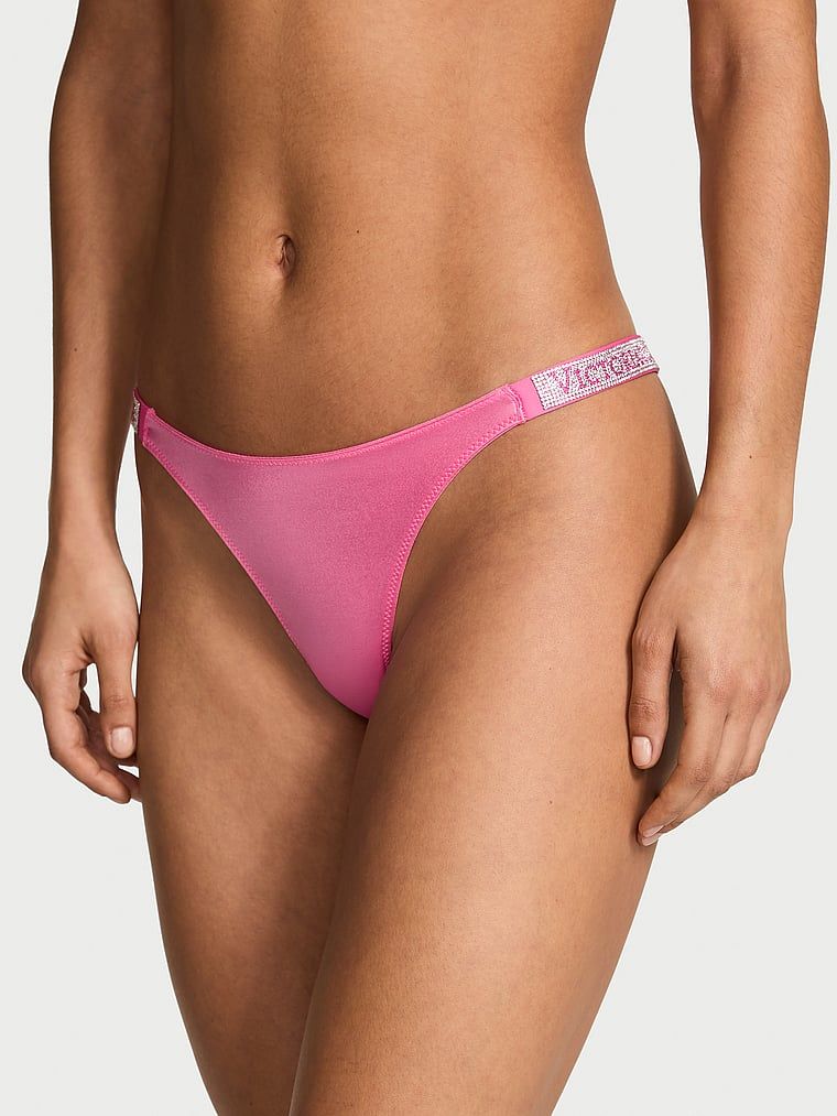 Brazilské kalhotky s pruhy Shine Strap. Produkt je růžové barvy a pochází z kolekce Very Sexy.