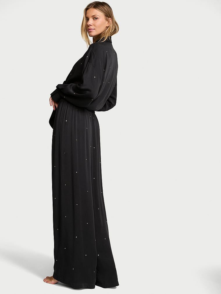 Modální kalhoty na spaní. Produkt je černý a pochází z kolekce Victoria's Secret.
