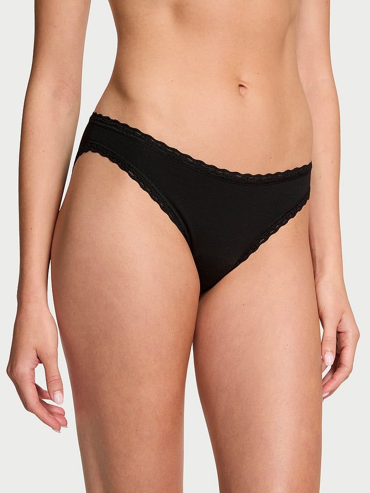 Bavlněné kalhotky s krajkou v bikinách s krajkovým lemem. Produkt je černý a pochází z kolekce Lacie.