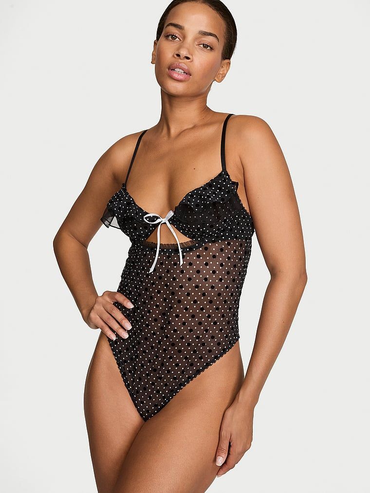 Victoria's Secret Puntíkované body Tease s volánky na košíčcích
