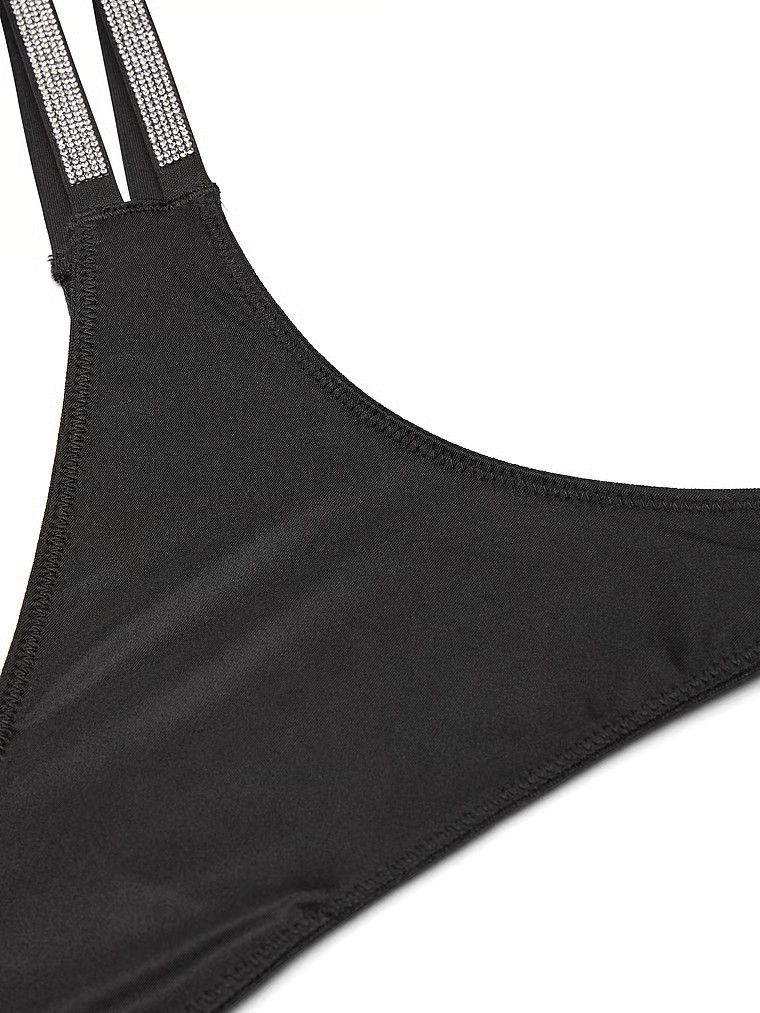 Tanga s dvojitým lesklým páskem. Produkt je černý a pochází z kolekce Very Sexy.