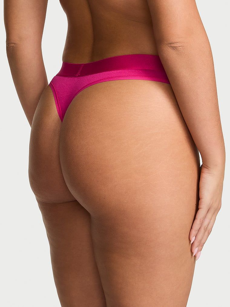 Bavlněné tanga s lesklým logem Heart Shine Patch. Produkt je růžové barvy a pochází z kolekce Cotton.