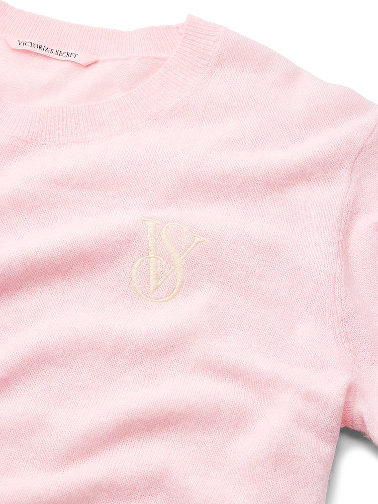 Pletená spací sada – Luxe Knit top a kraťasy. Produkt je růžové barvy a pochází z kolekce Victoria's Secret.