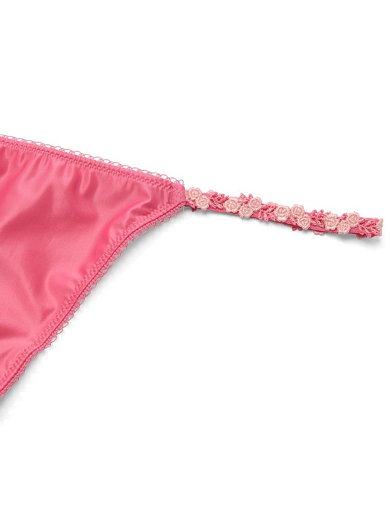 Sweet Melody Straps tanga. Produkt je růžové barvy a pochází z kolekce Dream Angels.