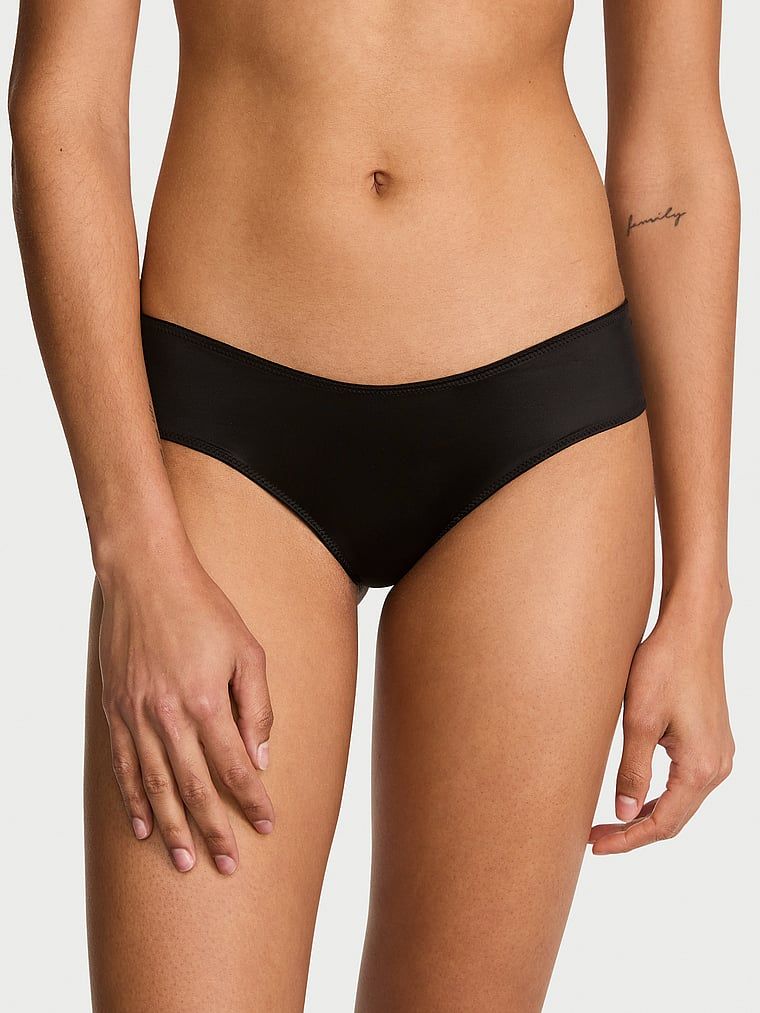 Kalhotky s unikátním zády Shine Bow Cheeky. Produkt je černý a pochází z kolekce Very Sexy.