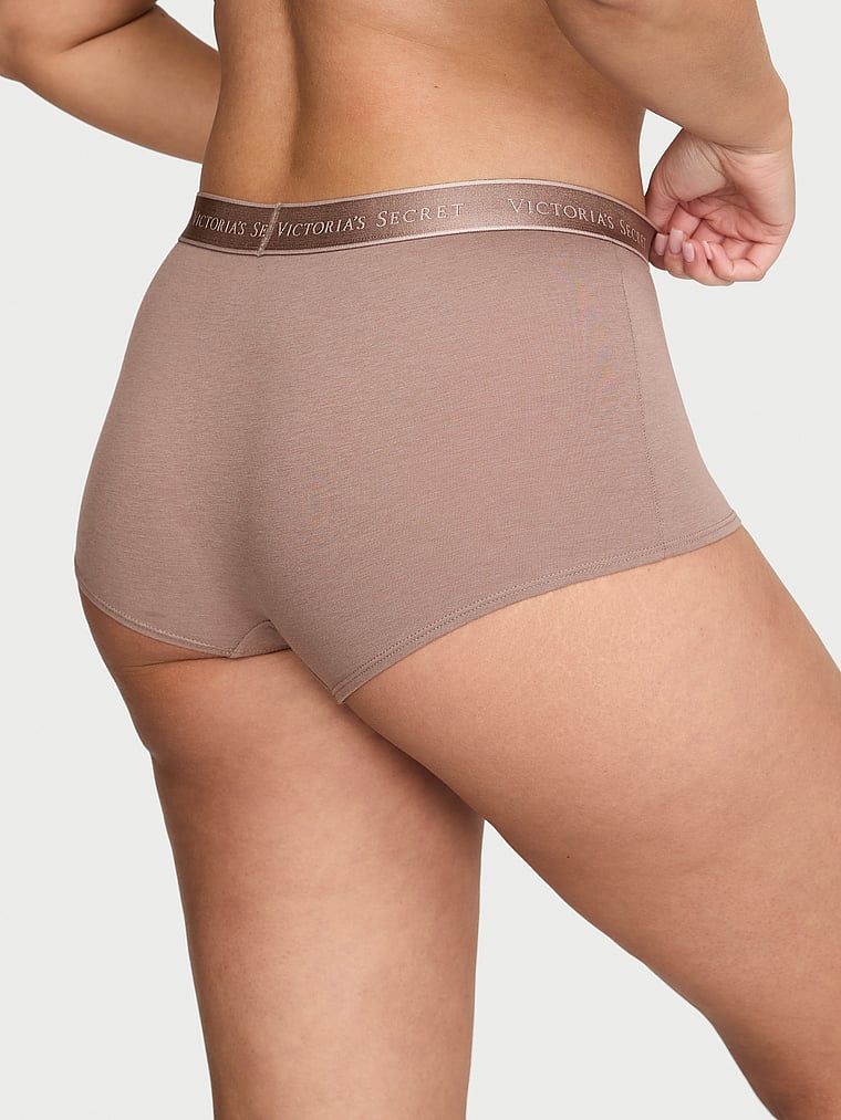 Bavlněné kraťasy s logem v pase Boyshort. Produkt je hnědé barvy a pochází z kolekce Cotton.