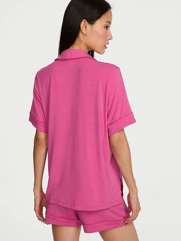 Modální pyžamo se SoSoft kraťasy. Produkt je růžové barvy a pochází z kolekce Victoria's Secret.