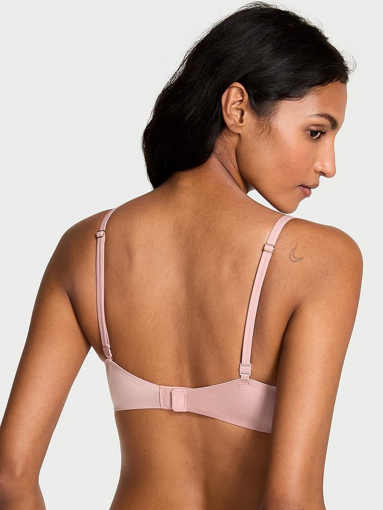 Podprsenka na push-up s vložkami Smooth Lace-Trim. Produkt je růžové barvy a pochází z kolekce Very Sexy.