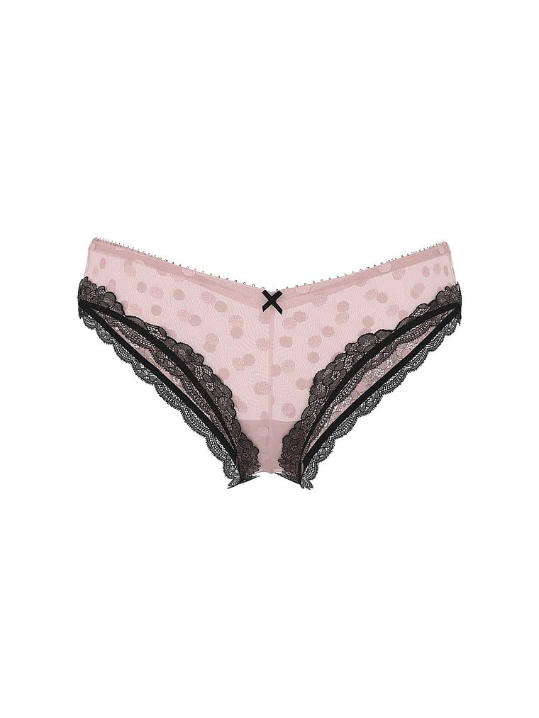 Puntíkované síťované kalhotky s vystřiženými nohavičkami Tease průsvitné puntíky Cheeky. Produkt je vzorovaný a pochází z kolekce Victoria's Secret.