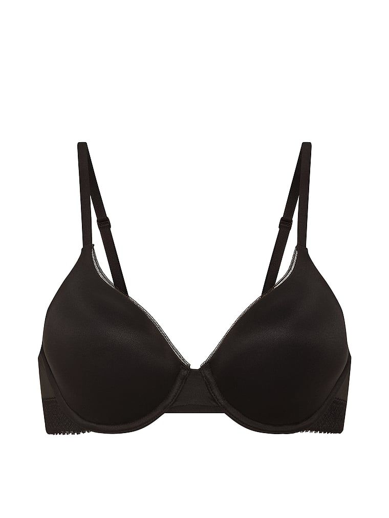 Mírně vycpávaná podprsenka s pevně zabudovanými košíčky a krajkovými vložkami. Produkt je černý a pochází z kolekce Body by Victoria.