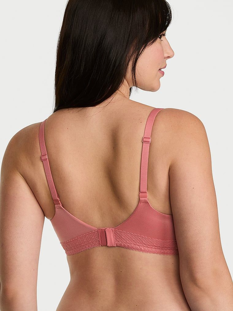 Podprsenka na push-up s krajkou Perfect Shape Lace-Trim. Produkt je růžové barvy a pochází z kolekce Body by Victoria.