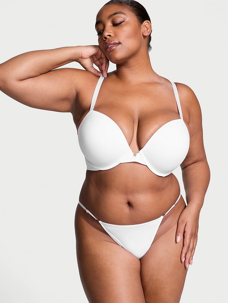 Push-up podprsenka Smooth. Výrobek je bílý a pochází z kolekce Dream Angels.